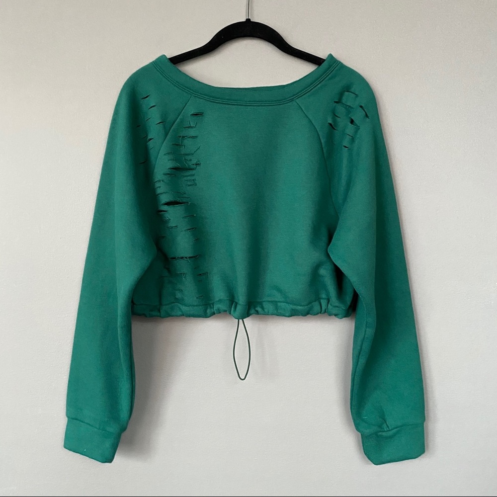 🆕 NWT Fashion Nova All Chills Distressed Pullover